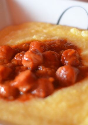 Una foto de Salsa con salchichas para acompañar polenta