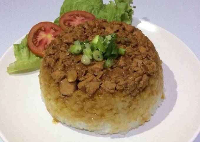 Cara Gampang Menyiapkan Nasi tim ayam yang Lezat