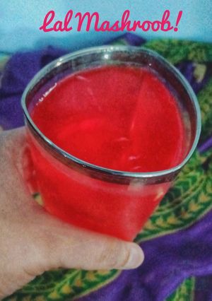 A picture of Lal Mashroob!.