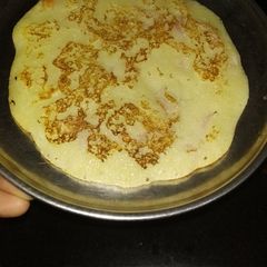 A picture of Onion utappam.