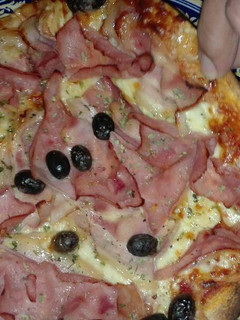 Una foto de 703. Pizza beicon