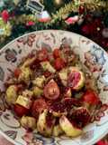 Ensalada de higos morados con tomate cherry y queso al orégano