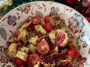 Una foto de ensalada de frutas