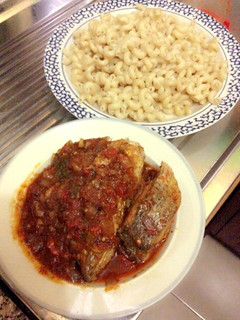 A picture of Pasta (marcaroni) with croaker fish stew.