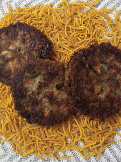 A picture of Chicken Veggie Kebab.