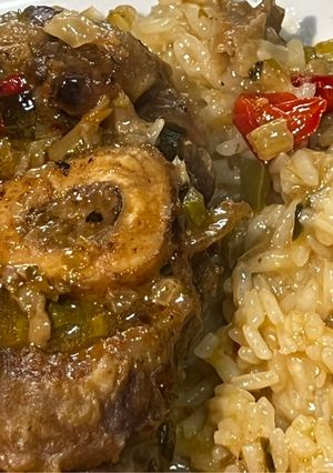 Una foto de Osobuco con arroz cremoso