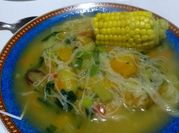 Una foto de sopa de cidra