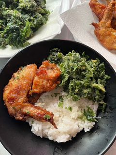 Foto resep Ayam Goreng 5 Bahan dan Bayam Krispi