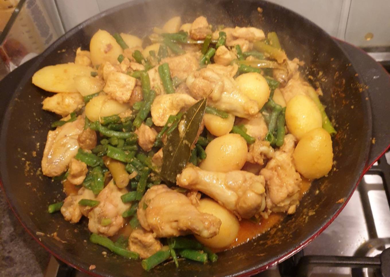 Ayam kerrie, kacang panjang & kentang