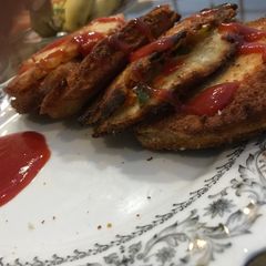 A picture of Chicken mayo bread pockets.