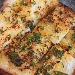 A picture of Garlic bread.