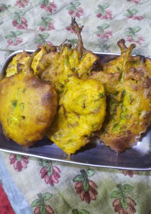 अजवाइन के पकौड़े (Ajwain ke pakode recipe in Hindi) रेसिपी मुख्य फोटो