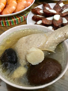 輕鬆做簡單吃-干貝香菇雞湯 的食譜成品照片