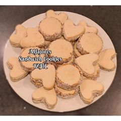 A picture of 🍪Alfajores Sandwich Cookies🍪.