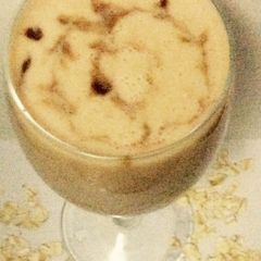 A picture of Apple Oats chocolate Crumbled smoothie.