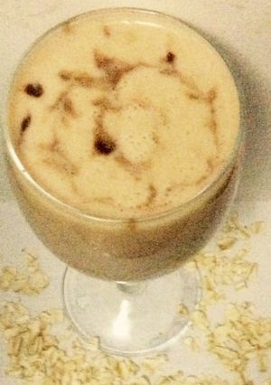 A picture of Apple Oats chocolate Crumbled smoothie.