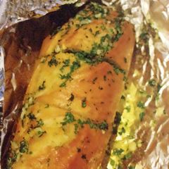 A picture of Garlic French baguette .