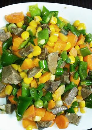 A picture of Vegetables with liver.