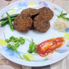 A picture of Crisp Rice Cutlets.