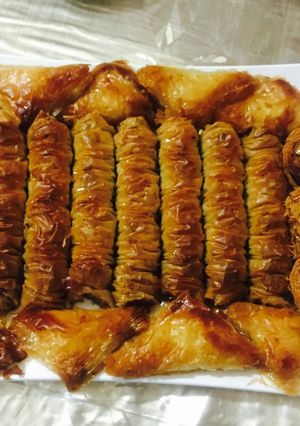 صورة لوصفة بقلاوة مشكلة بالفستق