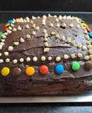 Torta de chocolate súper húmeda de cumpleaños