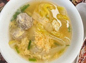 15分鐘完成湯品｜白菜肉丸香菇風味蛋花湯 的食譜成品照片