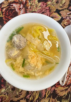 15分鐘完成湯品｜白菜肉丸香菇風味蛋花湯 的食譜成品照片