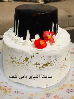 عکسی از دستور کیک خامه ای ساده