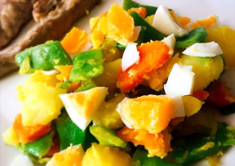 Guarnición ligera con huevo duro