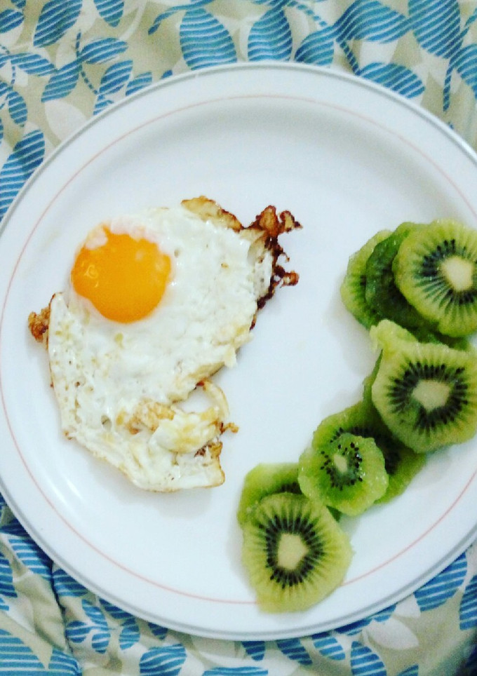 Una foto de Huevo con kiwi