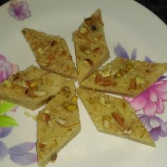 A picture of Vermicelli Barfi.