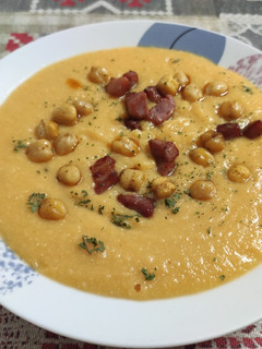 Una foto de Crema de garbanzos