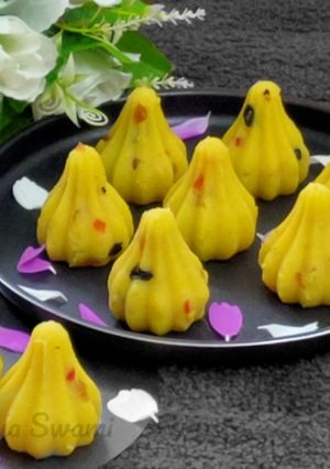 চালের মোদক (Rice Modak recipe in Bengali) রেসিপির প্রধান ছবি