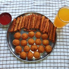 A picture of Potato Cheese Balls And Potato Fries.