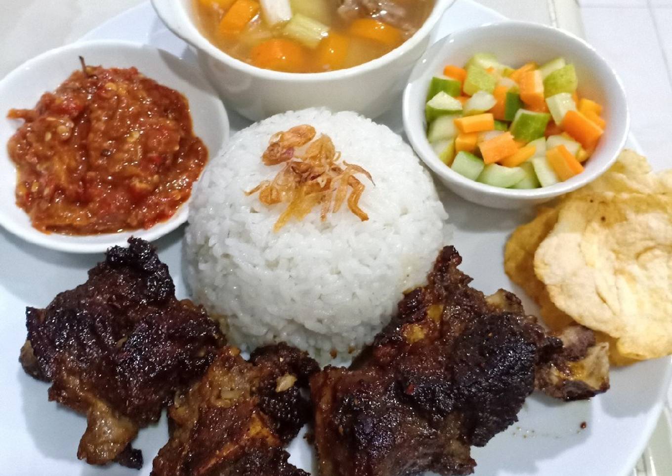 Sop iga bakar, empuk
