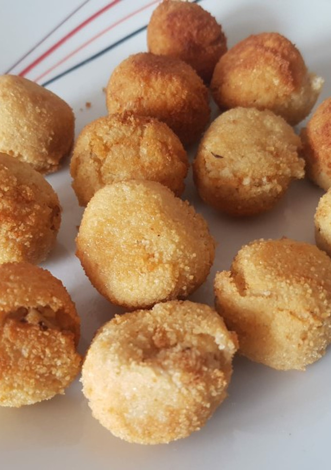 Una foto de Bolitas de pollo y queso crema con Thermomix