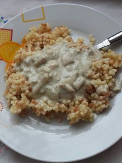 Kapros - tejszínes csirkemell 🐥🐥🐥 recept fotója