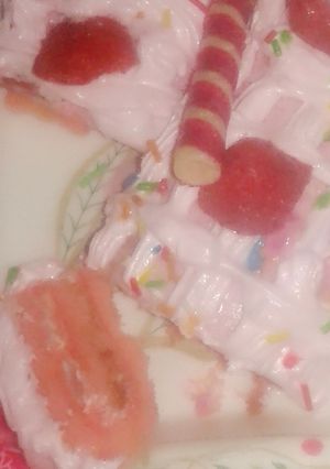 صورة لوصفة السويسرول الوردي