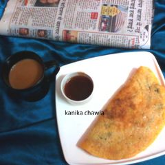 A picture of Moong dal chilla.