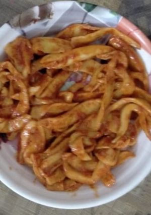 A picture of Asafoetida Mango Pickle/Hing wala aam ka achar.
