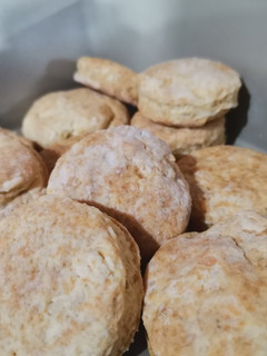 Una foto de Scones de Queso