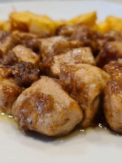 Una foto de Lomo al ajillo andaluz