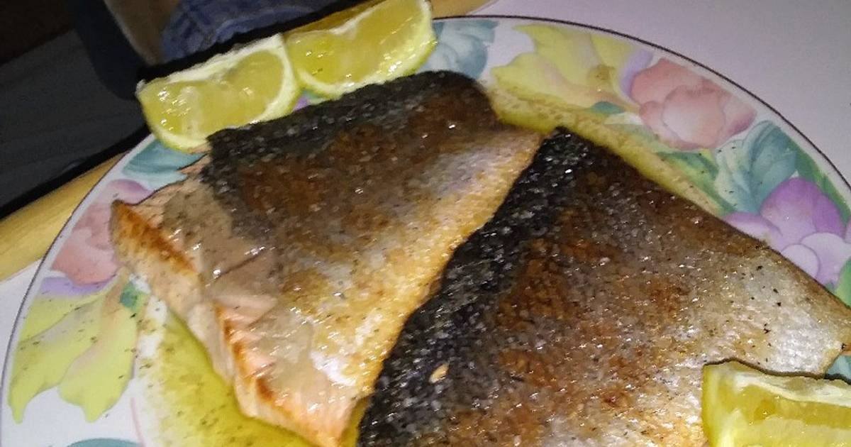 Crispy Skin Salmon with Garlic, Lemon Butter Sauce Recipe by Amy