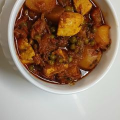 A picture of Green peas with paneer.