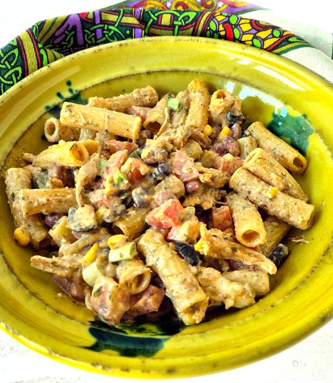 Foto principal de Ensalada mexicana de pasta con salsa "Rancho fiesta"