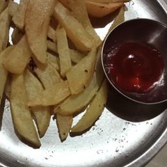 A picture of French fries.