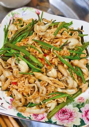 Hình của món Mì xào ốc móng tay.