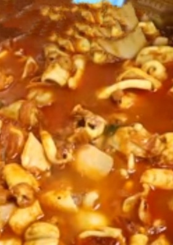 கணவ மீன் கிரேவி(squid gravy recipe in tamil) செய்முறை முக்கிய புகைப்படம்