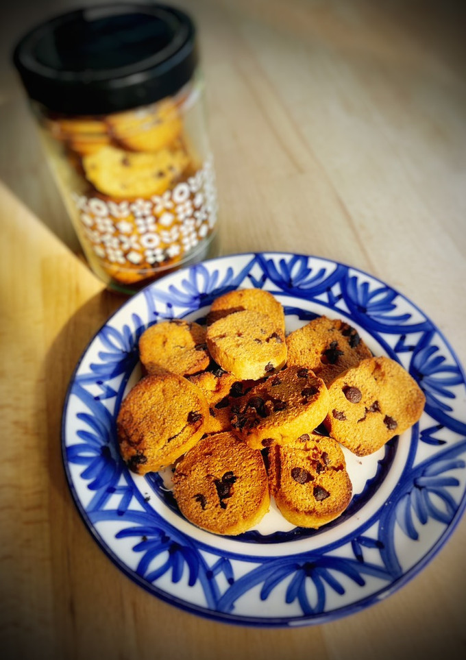 Una foto de Galletas de vainilla y chocolate (sin azúcar) (en airfryer)