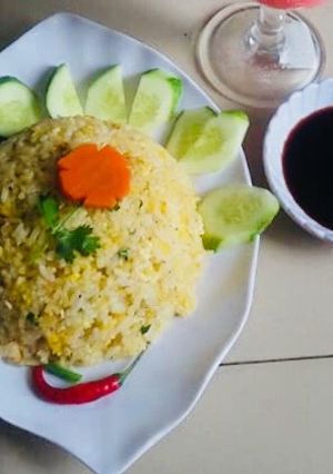 Hình của món Cơm chiên trứng.